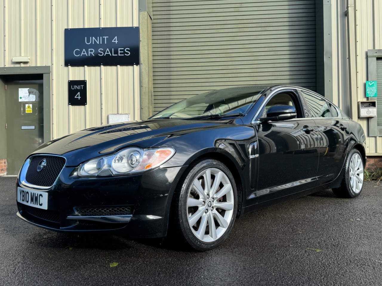 2010 Jaguar XF